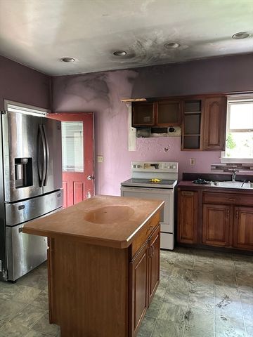 70 S Onota St, Pittsfield, MA 01201