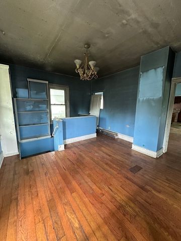 70 S Onota St, Pittsfield, MA 01201