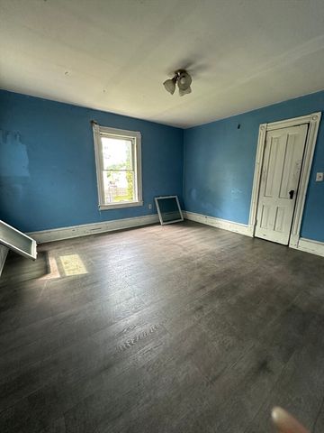 70 S Onota St, Pittsfield, MA 01201