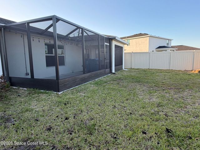 675 Dockside Drive SW, Palm Bay, FL 32908