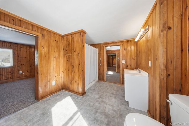 86 Carpenter Road, New Hampton, NY 10958
