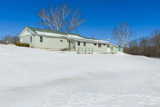 86 Carpenter Road, New Hampton, NY 10958