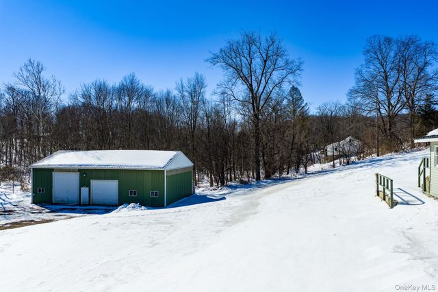 86 Carpenter Road, New Hampton, NY 10958