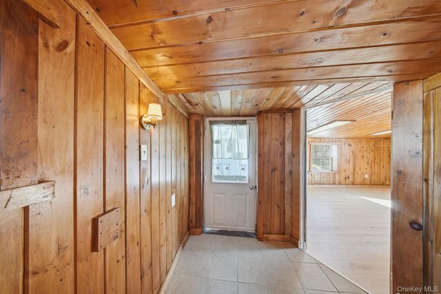 86 Carpenter Road, New Hampton, NY 10958