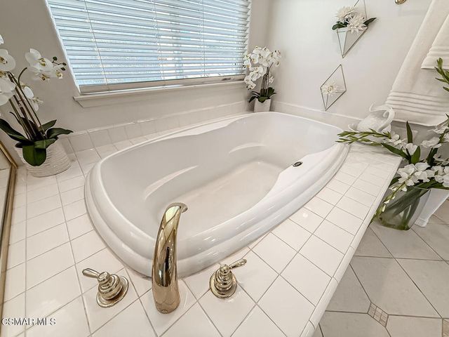 4654 Nannyberry Court, Moorpark, CA 93021