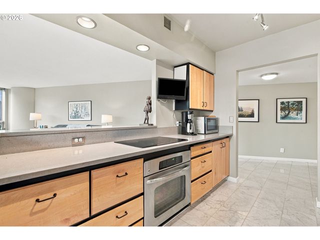 1500 Sw 5TH Ave 1601, Portland, OR 97201