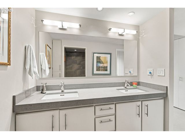 1500 Sw 5TH Ave 1601, Portland, OR 97201