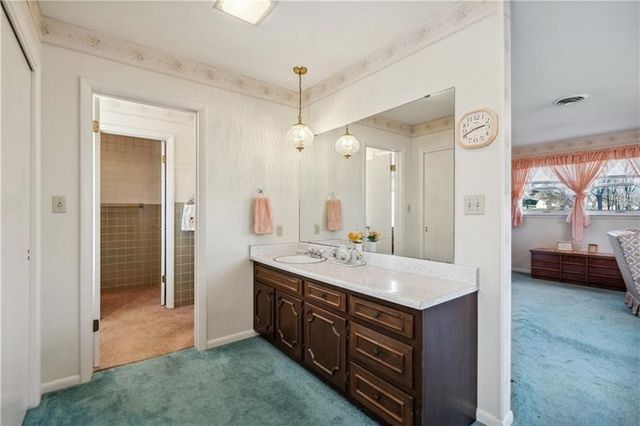 229 Crawford Ln., Rostraver, PA 15012