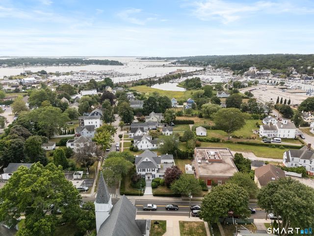 32 East Main Street, Stonington, CT 06355