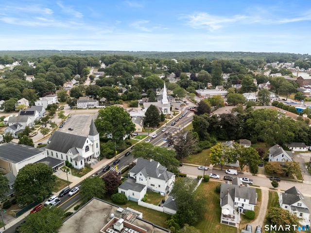 32 East Main Street, Stonington, CT 06355