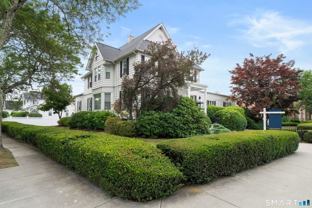 32 East Main Street, Stonington, CT 06355
