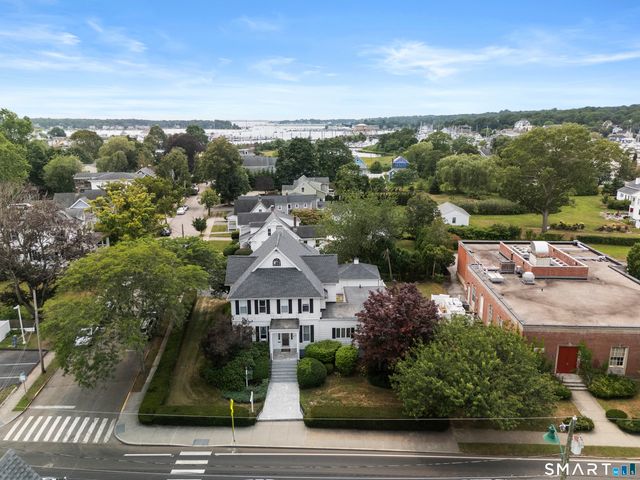 32 East Main Street, Stonington, CT 06355