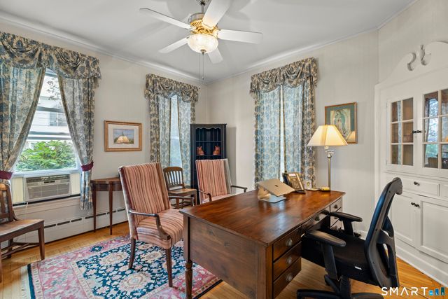 32 East Main Street, Stonington, CT 06355