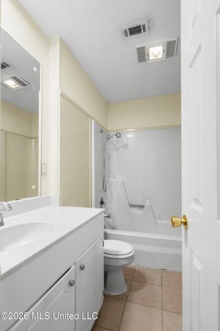 130 Western Hills Drive, Jackson, MS 39212
