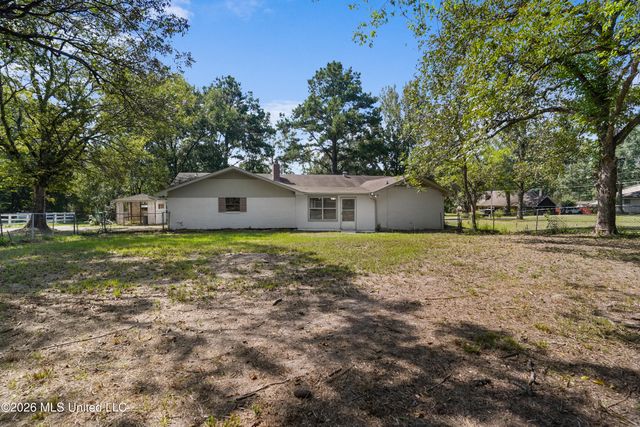 130 Western Hills Drive, Jackson, MS 39212