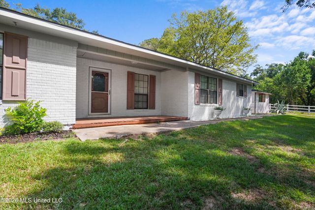 130 Western Hills Drive, Jackson, MS 39212
