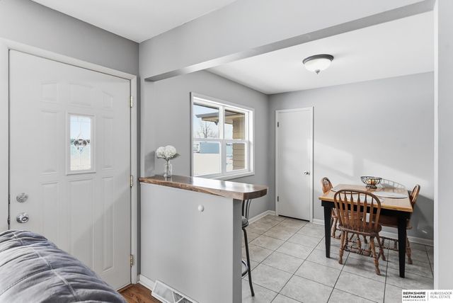 2044 E 2nd Street, Fremont, NE 68025