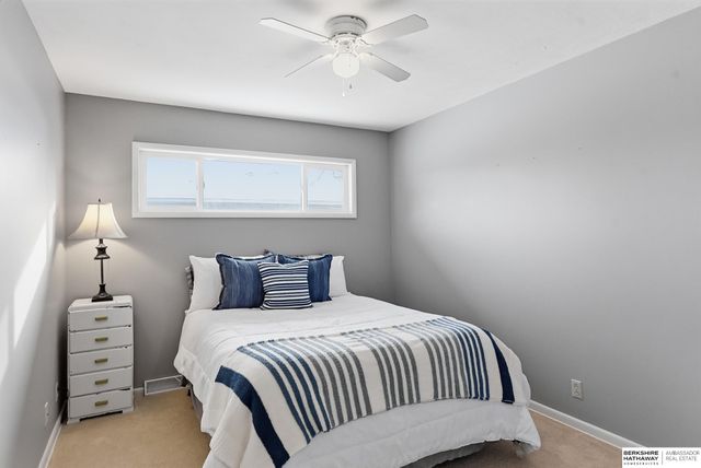 2044 E 2nd Street, Fremont, NE 68025