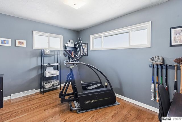 2044 E 2nd Street, Fremont, NE 68025