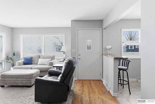 2044 E 2nd Street, Fremont, NE 68025