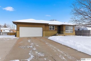 2044 E 2nd Street, Fremont, NE 68025