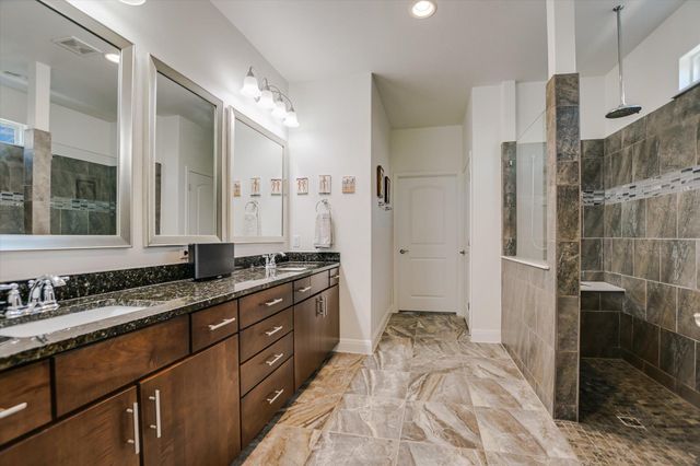 906 Holiday Creek LN, Georgetown, TX 78633