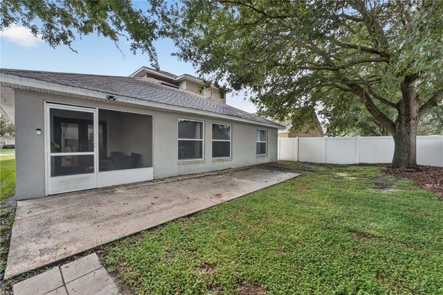 2020 BRIARCLIFF CIRCLE, Mount Dora, FL 32757