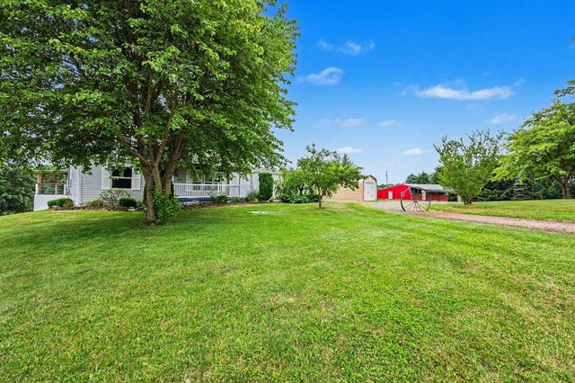 13191 Harder Road, Three Rivers, MI 49093