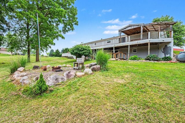 13191 Harder Road, Three Rivers, MI 49093