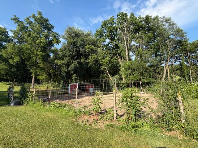 13191 Harder Road, Three Rivers, MI 49093