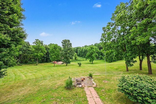 13191 Harder Road, Three Rivers, MI 49093
