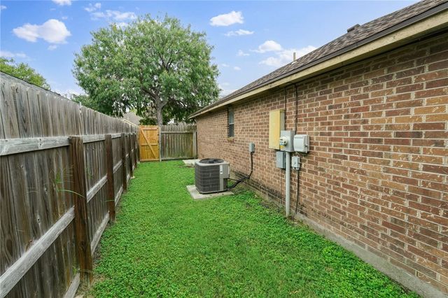 2217 Dorsey St, Corpus Christi, TX 78414