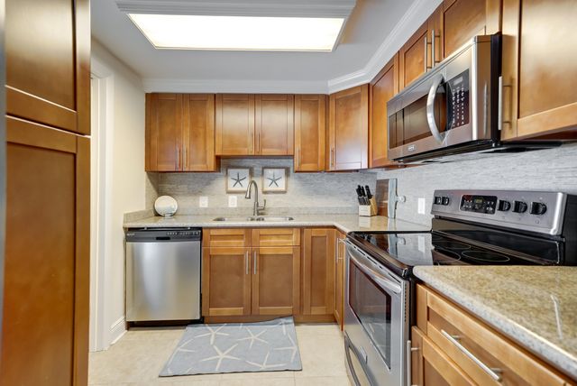 225 Beach Road 503, Tequesta, FL 33469