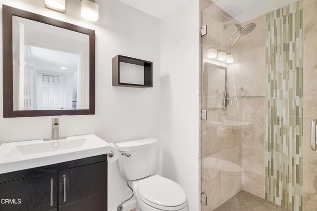 2010 Kingsbridge Way, Oxnard, CA 93035