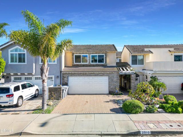 2010 Kingsbridge Way, Oxnard, CA 93035