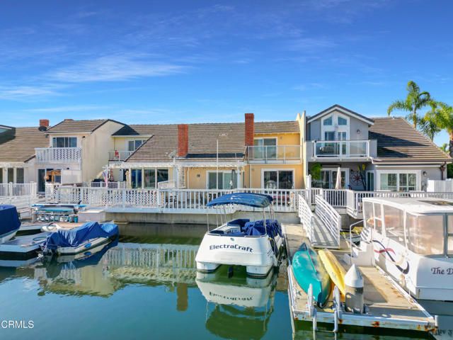 2010 Kingsbridge Way, Oxnard, CA 93035