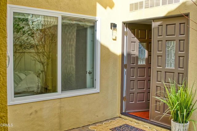 2010 Kingsbridge Way, Oxnard, CA 93035