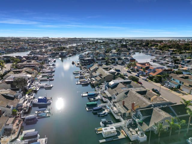 2010 Kingsbridge Way, Oxnard, CA 93035