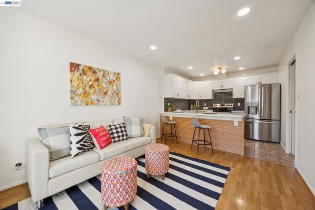 3362 Tonga Ln, Alameda, CA 94502