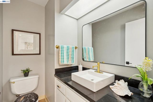 3362 Tonga Ln, Alameda, CA 94502