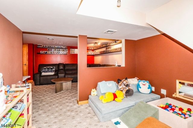 496 Brookside Ln, Hillsborough Twp., NJ 08844