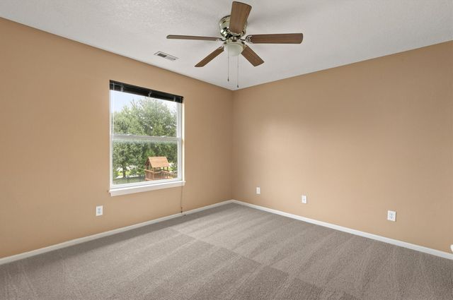 226 S 82nd Street, West Des Moines, IA 50266