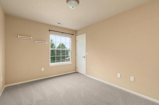 226 S 82nd Street, West Des Moines, IA 50266