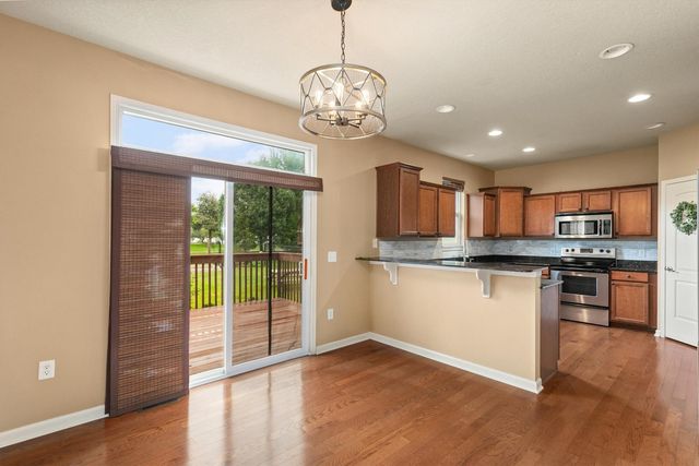226 S 82nd Street, West Des Moines, IA 50266