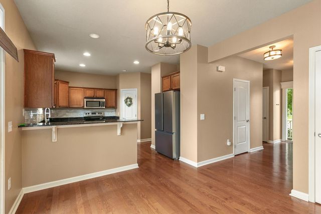226 S 82nd Street, West Des Moines, IA 50266