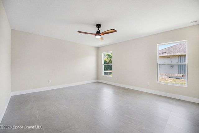 8575 100th Avenue, Vero Beach, FL 32967