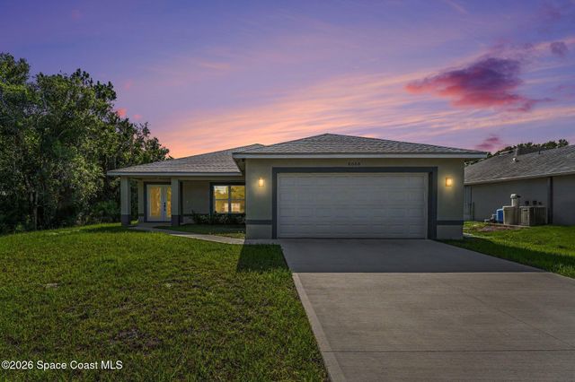 8575 100th Avenue, Vero Beach, FL 32967