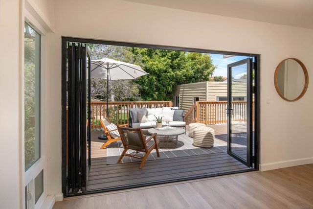4254 Ampudia, San Diego, CA 92103