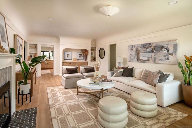 4254 Ampudia, San Diego, CA 92103