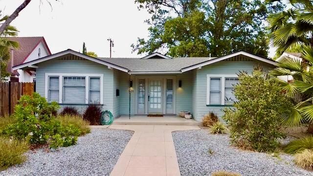 526 W Myrtle Avenue, Visalia, CA 93277